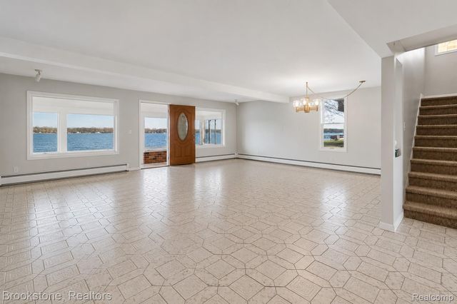 2230 Elm Street, Algonac, MI 48001