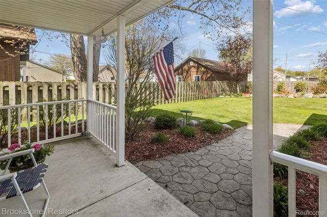 2230 Elm Street, Algonac, MI 48001