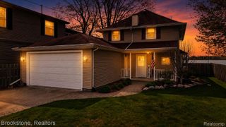 2230 Elm Street, Algonac, MI 48001
