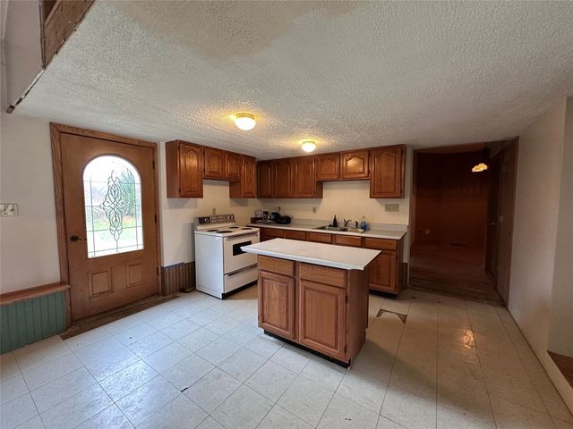 8060 OLD STATE Road, Edinboro, PA 16410