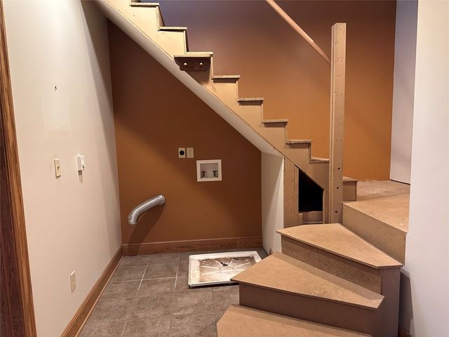 8060 OLD STATE Road, Edinboro, PA 16410