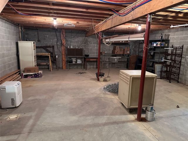 8060 OLD STATE Road, Edinboro, PA 16410