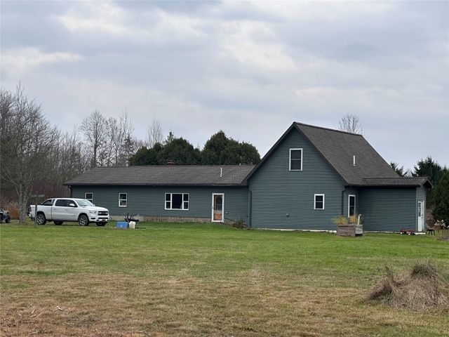 8060 OLD STATE Road, Edinboro, PA 16410