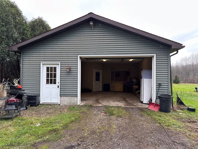 8060 OLD STATE Road, Edinboro, PA 16410