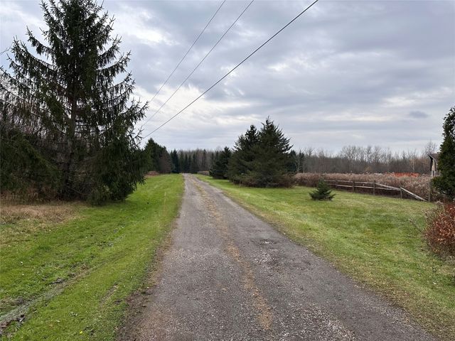 8060 OLD STATE Road, Edinboro, PA 16410