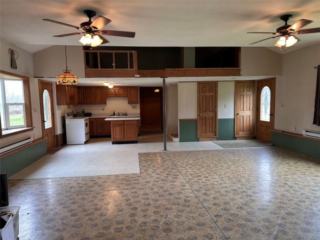 8060 OLD STATE Road, Edinboro, PA 16410