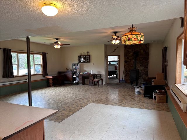 8060 OLD STATE Road, Edinboro, PA 16410