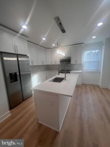 1944 WILDER ST, Philadelphia, PA 19146