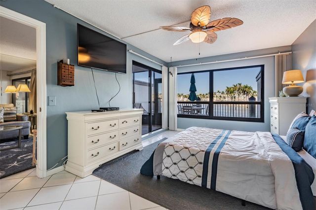 6294 BAHIA DEL MAR CIRCLE 107, St Petersburg, FL 33715