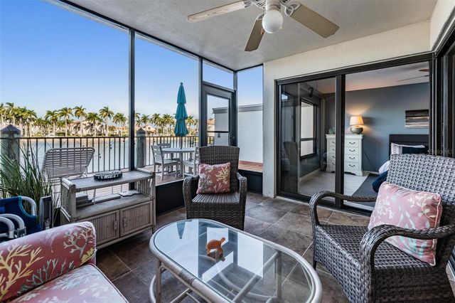 6294 BAHIA DEL MAR CIRCLE 107, St Petersburg, FL 33715