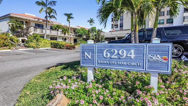 6294 BAHIA DEL MAR CIRCLE 107, St Petersburg, FL 33715
