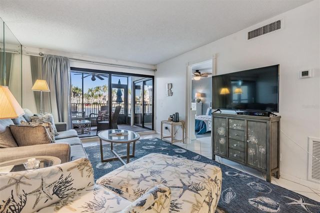 6294 BAHIA DEL MAR CIRCLE 107, St Petersburg, FL 33715