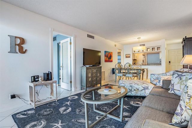 6294 BAHIA DEL MAR CIRCLE 107, St Petersburg, FL 33715
