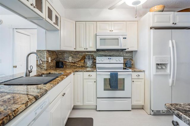 6294 BAHIA DEL MAR CIRCLE 107, St Petersburg, FL 33715