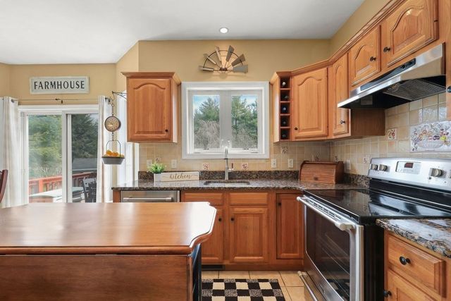 13 Reservoir Street, Norton, MA 02766