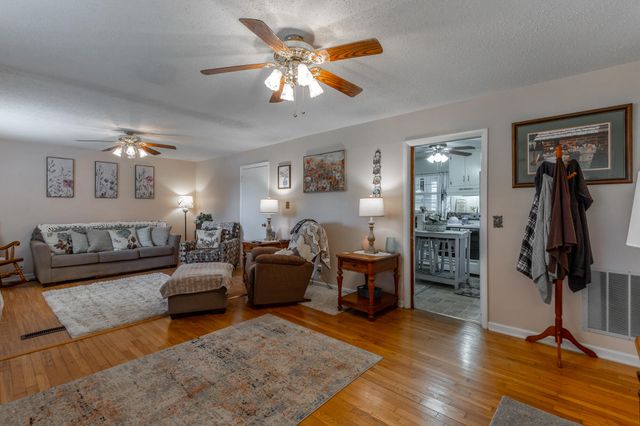 1723 Longview Street, Hixson, TN 37343