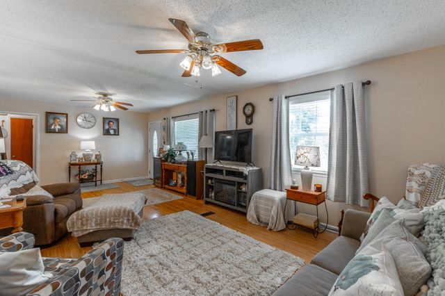 1723 Longview Street, Hixson, TN 37343