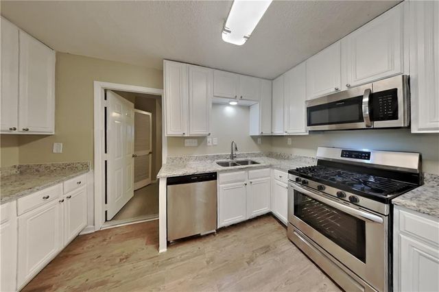 4200 Irish Highland Drive, Powder Springs, GA 30127