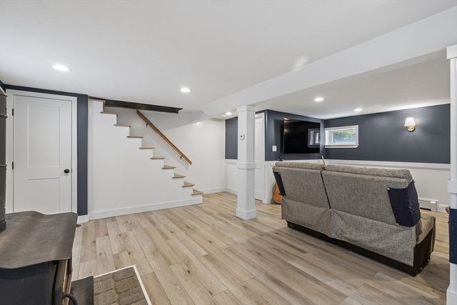 6 Mackin St, Hudson, MA 01749