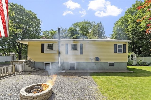6 Mackin St, Hudson, MA 01749