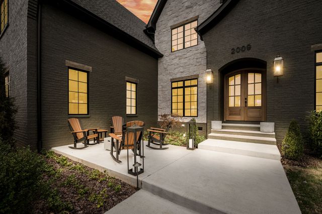 2009 Moccasin Trl, Murfreesboro, TN 37129