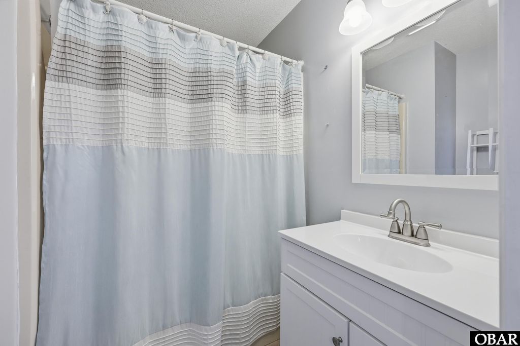 Image 21 of property listing at 123 Georgetown Sands Rd Unit 19, Duck, NC 27949
