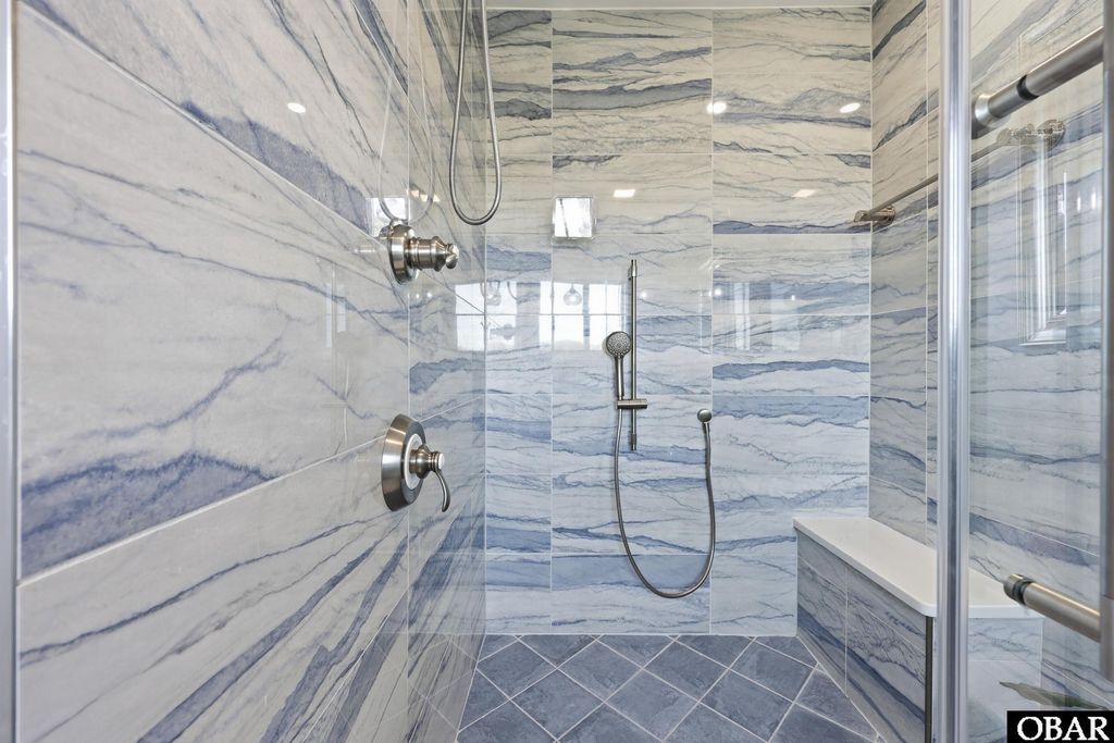 Image 28 of property listing at 123 Georgetown Sands Rd Unit 19, Duck, NC 27949