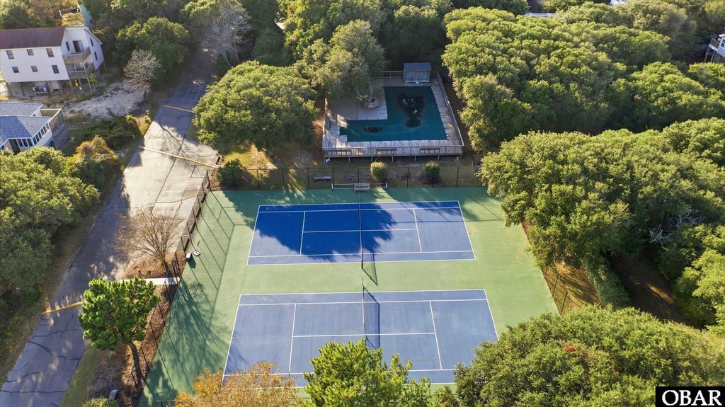 Image 31 of property listing at 123 Georgetown Sands Rd Unit 19, Duck, NC 27949