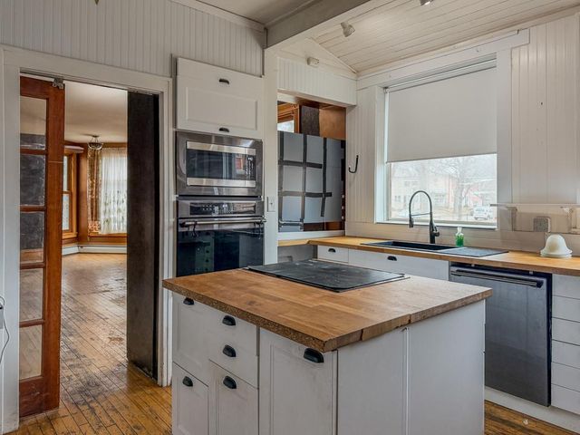 3252 Pleasant Avenue, Minneapolis, MN 55408