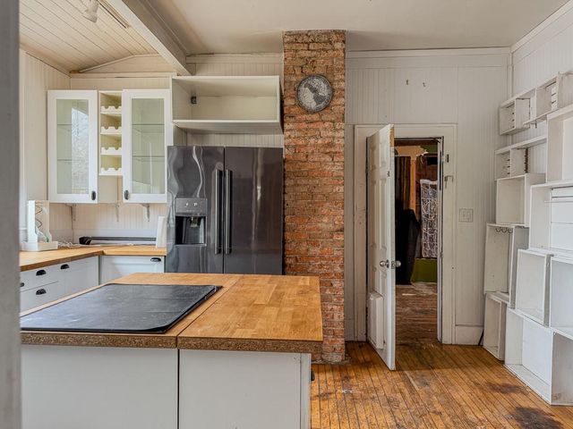 3252 Pleasant Avenue, Minneapolis, MN 55408