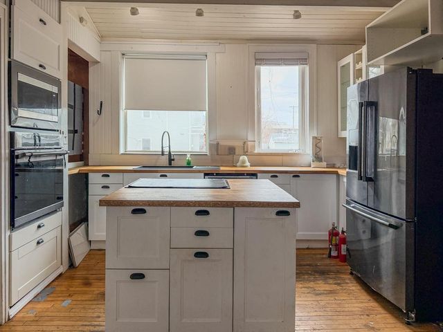 3252 Pleasant Avenue, Minneapolis, MN 55408