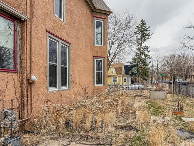 3252 Pleasant Avenue, Minneapolis, MN 55408