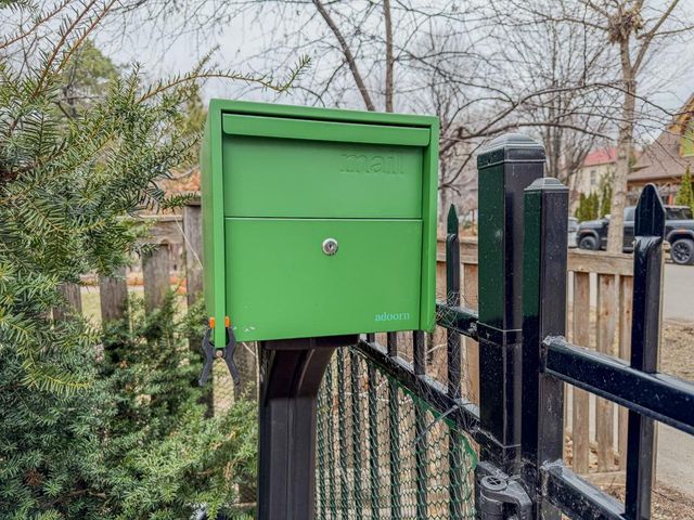 3252 Pleasant Avenue, Minneapolis, MN 55408