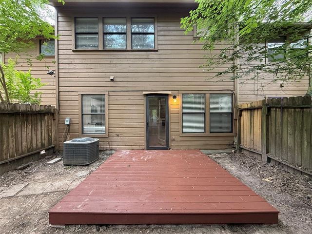 22 Sawmill Grove Lane, The Woodlands, TX 77380