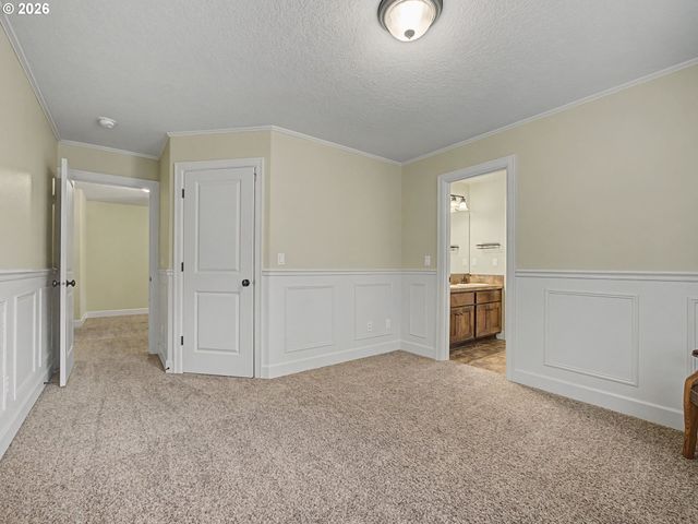 39576 TRILLIUM St, Sandy, OR 97055