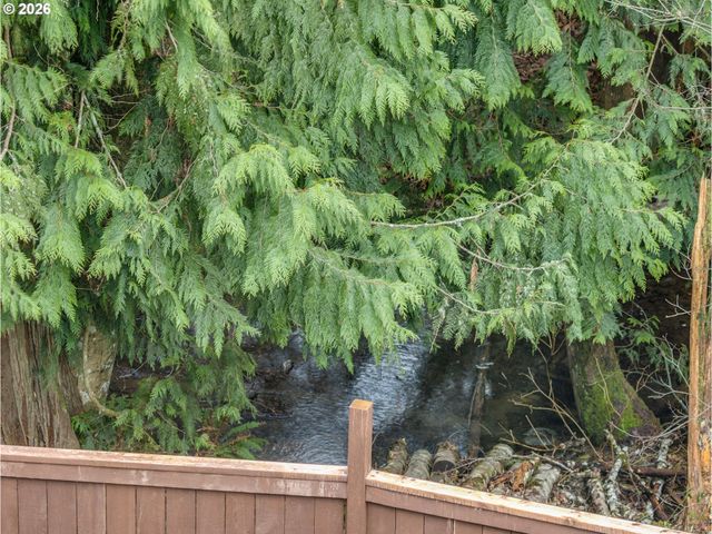 39576 TRILLIUM St, Sandy, OR 97055