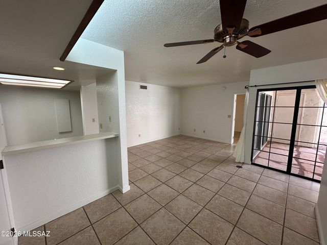 4279 N River Grove Cir Apt 127, Tucson, AZ 85719