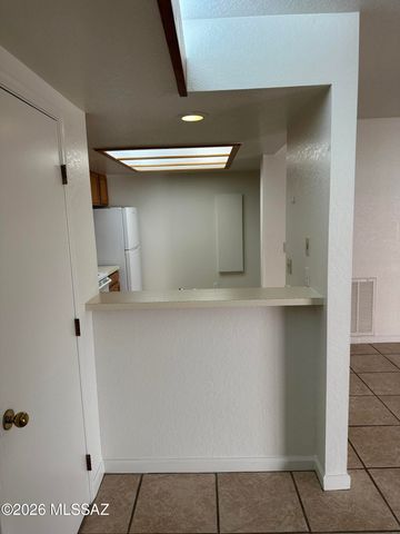 4279 N River Grove Cir Apt 127, Tucson, AZ 85719