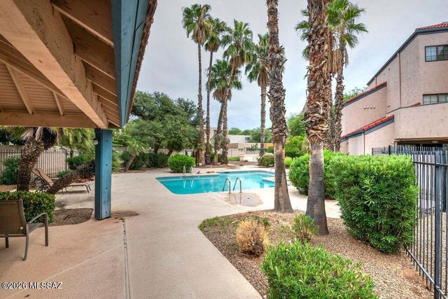 4279 N River Grove Cir Apt 127, Tucson, AZ 85719