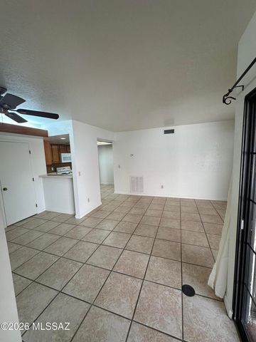4279 N River Grove Cir Apt 127, Tucson, AZ 85719
