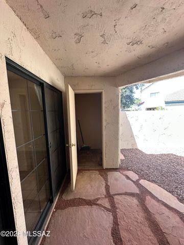 4279 N River Grove Cir Apt 127, Tucson, AZ 85719