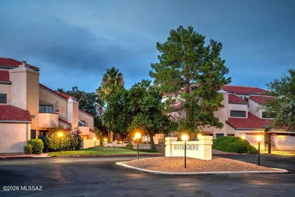 4279 N River Grove Cir Apt 127, Tucson, AZ 85719