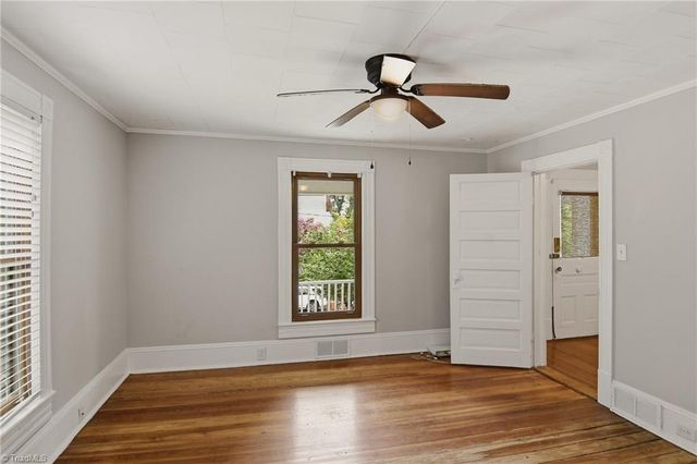 112 Gloria Avenue, Winston-salem, NC 27127