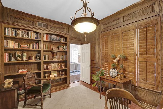 5315 MONTOYA Drive, El Paso, TX 79932