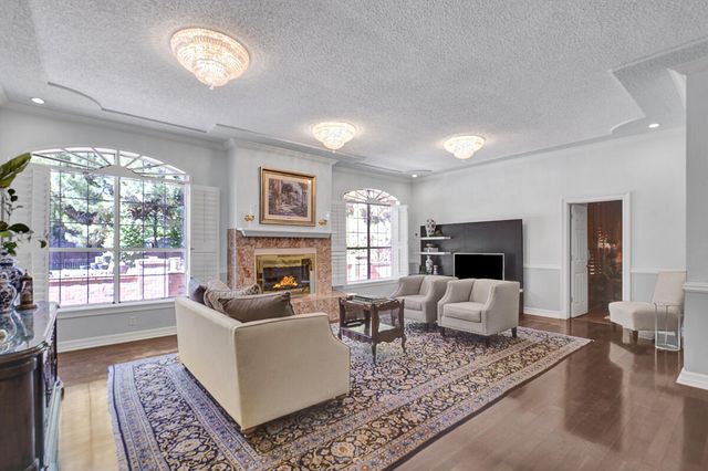 5315 MONTOYA Drive, El Paso, TX 79932