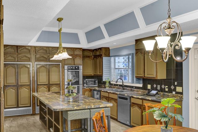 5315 MONTOYA Drive, El Paso, TX 79932