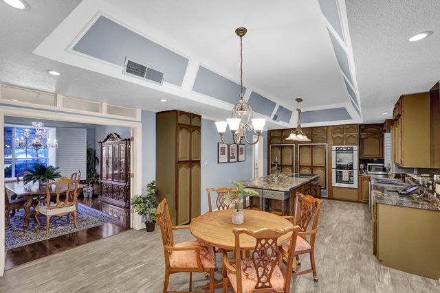 5315 MONTOYA Drive, El Paso, TX 79932