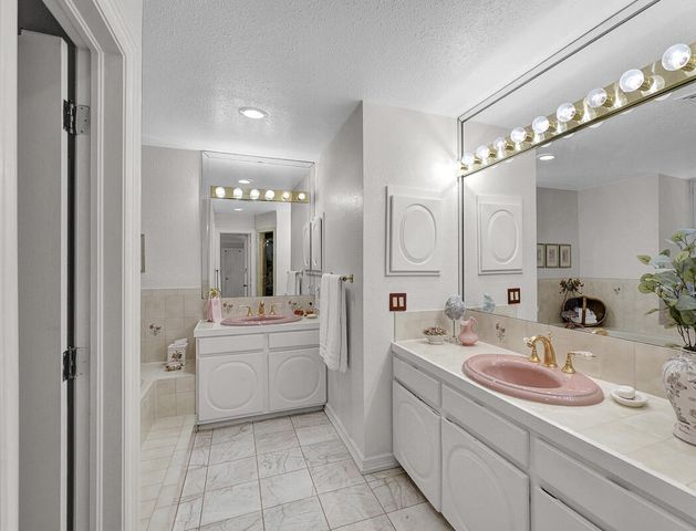 5315 MONTOYA Drive, El Paso, TX 79932