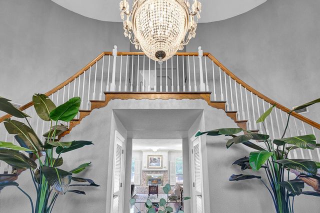 5315 MONTOYA Drive, El Paso, TX 79932