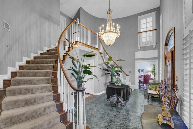 5315 MONTOYA Drive, El Paso, TX 79932